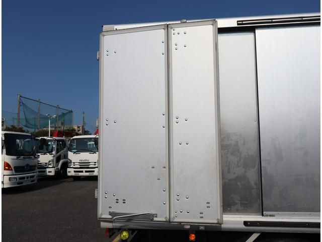 HINO DUTRO 2015 Image 31