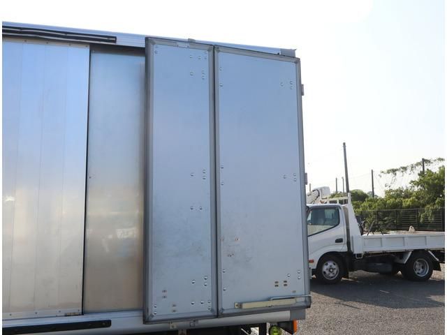 HINO DUTRO 2015 Image 31