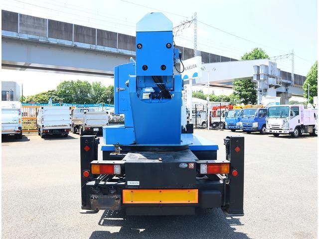 HINO DUTRO 2011 Image 31