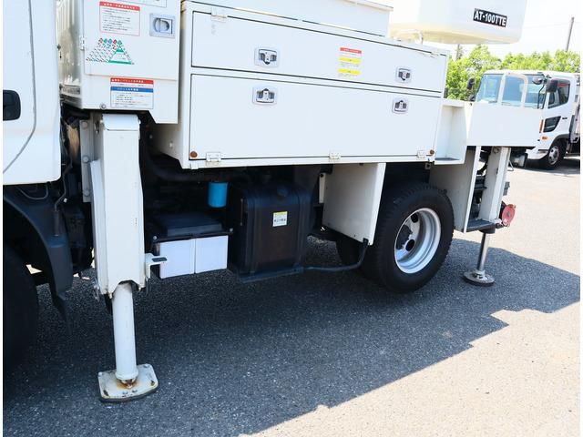 HINO DUTRO 2017 Image 31