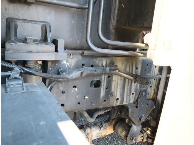 HINO DUTRO 2017 Image 31