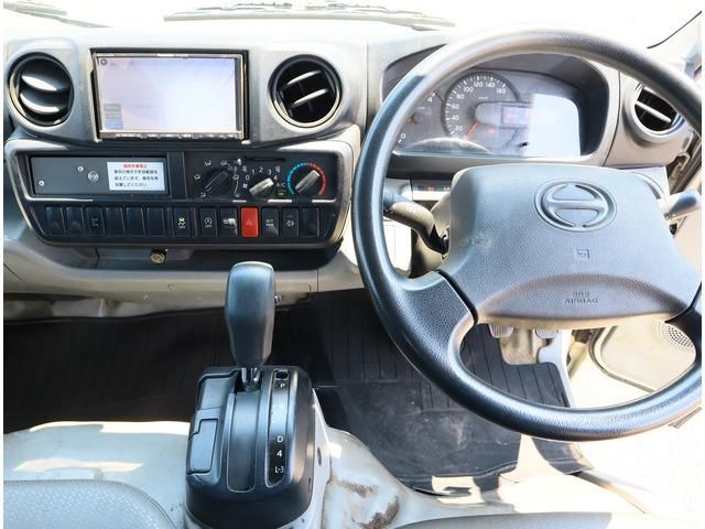 HINO DUTRO 2017 Image 31