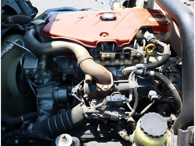 HINO DUTRO 2017 Image 31