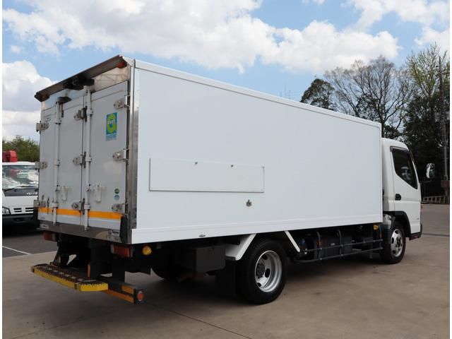 MITSUBISHI CANTER 2017 Image 31