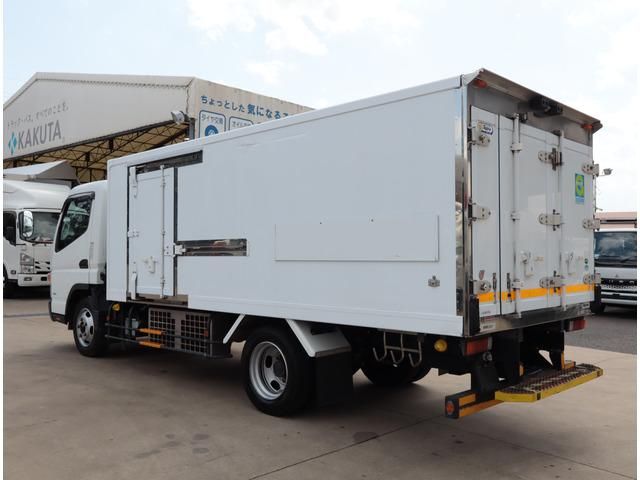 MITSUBISHI CANTER 2017 Image 31