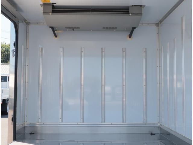 ISUZU ELF 2024 Image 31