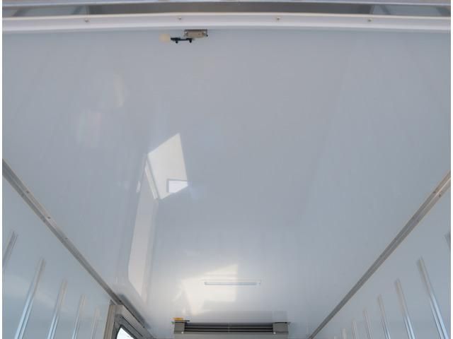 ISUZU ELF 2024 Image 31