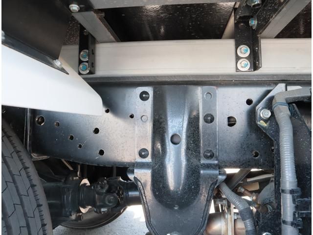 ISUZU ELF 2024 Image 31