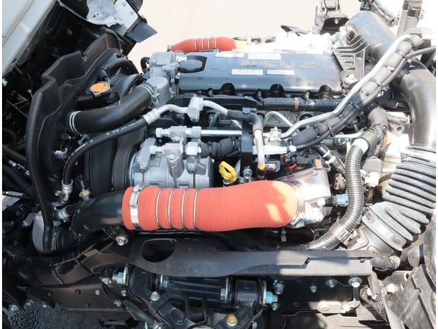 ISUZU ELF 2024 Image 31