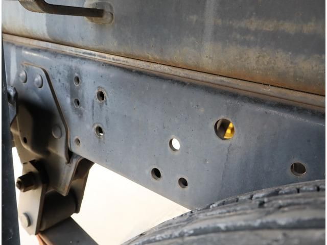 ISUZU ELF 2013 Image 31