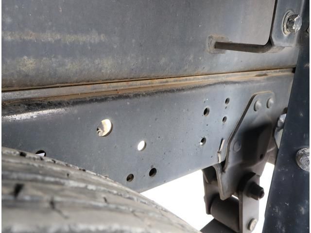 ISUZU ELF 2013 Image 31