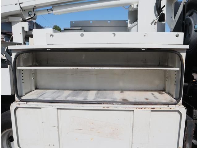 HINO DUTRO 2017 Image 31