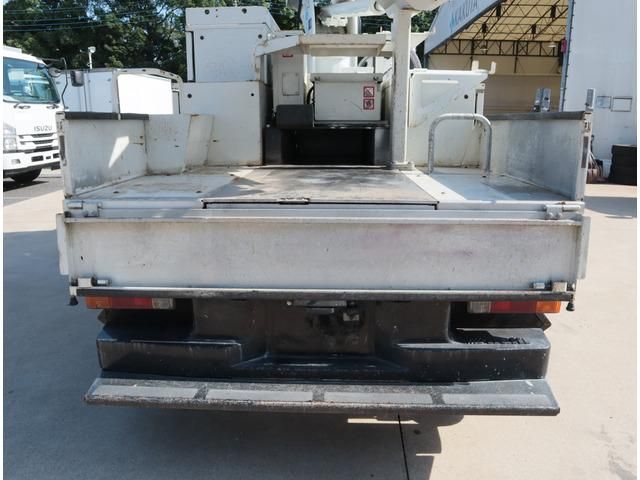 HINO DUTRO 2017 Image 31