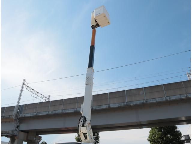 HINO DUTRO 2017 Image 31