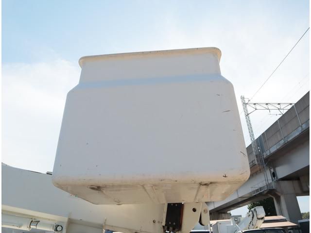 HINO DUTRO 2017 Image 31