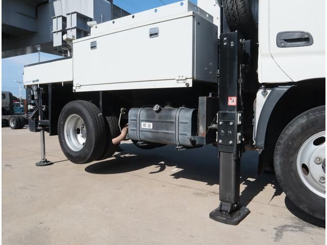 HINO DUTRO 2017 Image 31