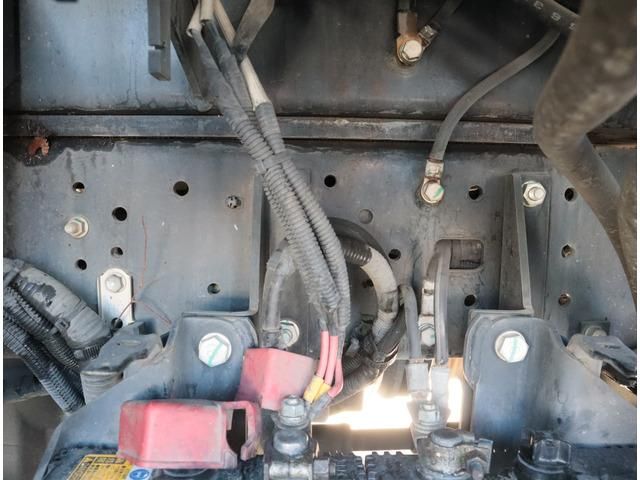 HINO DUTRO 2017 Image 31