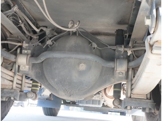 HINO DUTRO 2017 Image 31