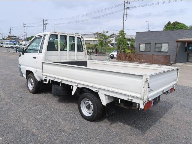 TOYOTA TOYOACE 2006 Image 31