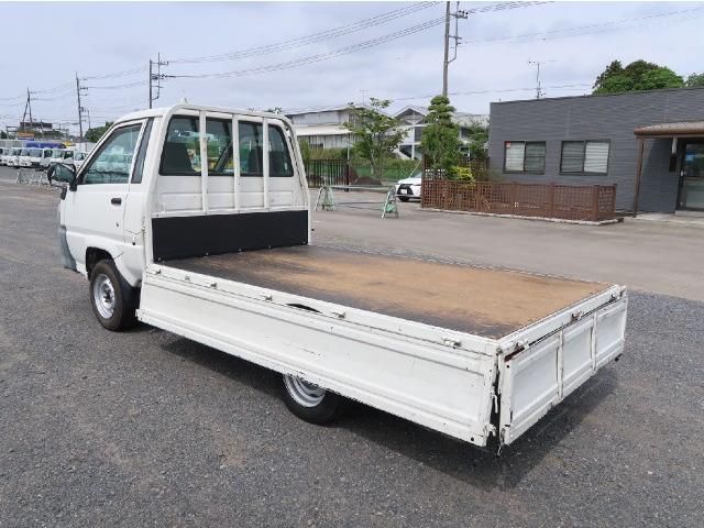 TOYOTA TOYOACE 2006 Image 31