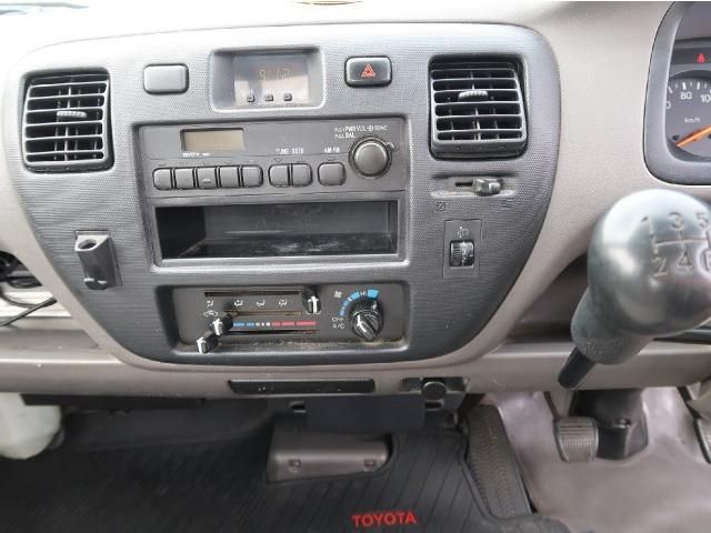 TOYOTA TOYOACE 2006 Image 31