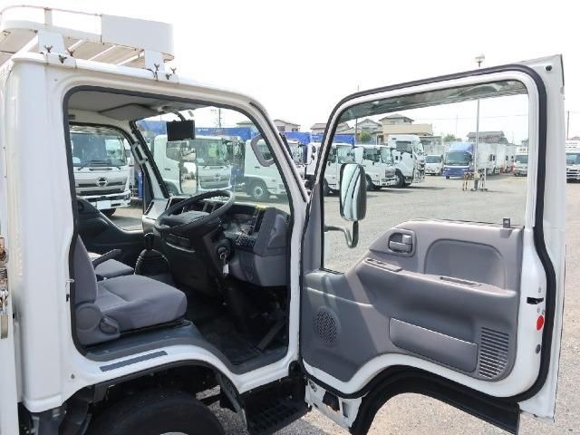 ISUZU ELF 2017 Image 31