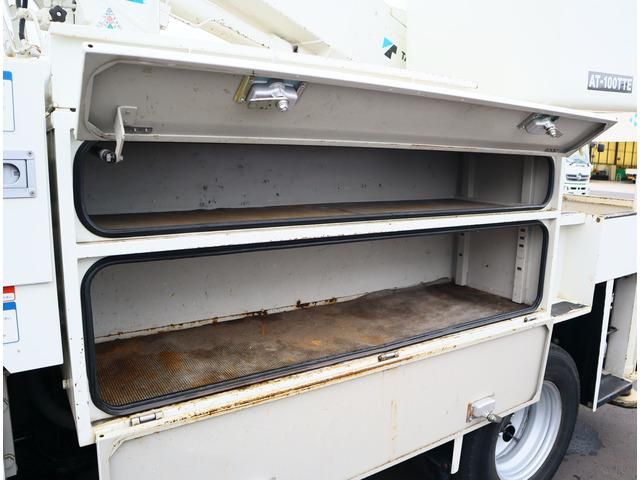 HINO DUTRO 2017 Image 31