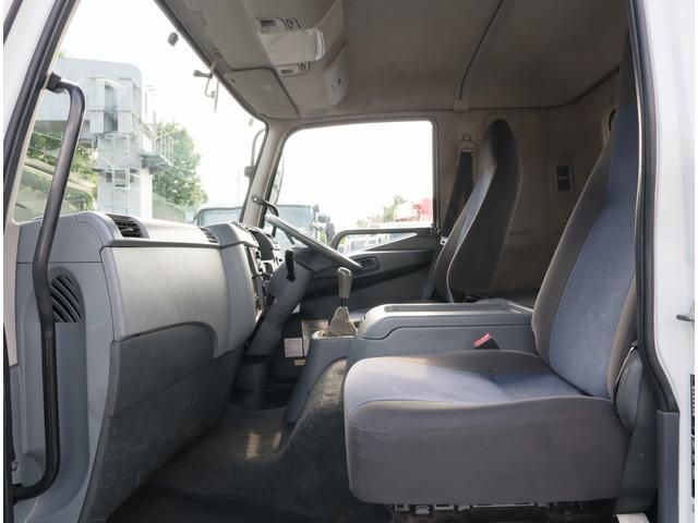 MITSUBISHI FUSOU FIGHTER 2016 Image 31