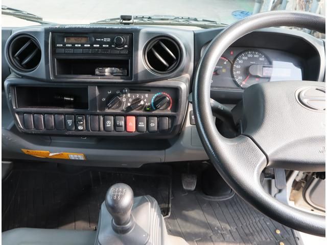 HINO DUTRO 2012 Image 31