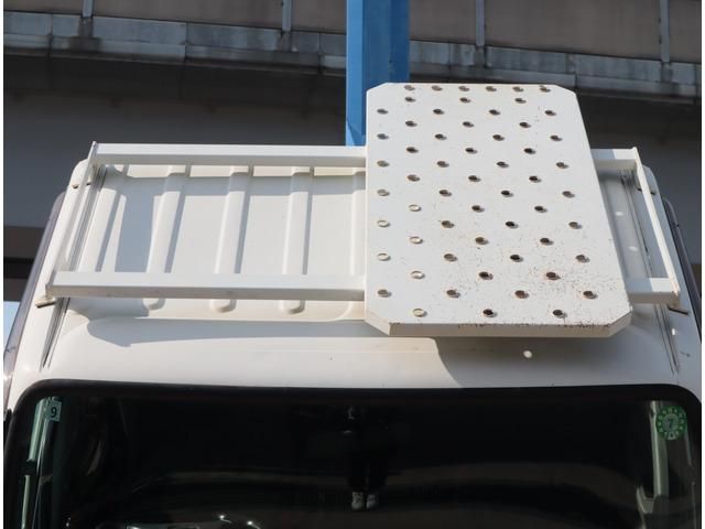 HINO DUTRO 2012 Image 31