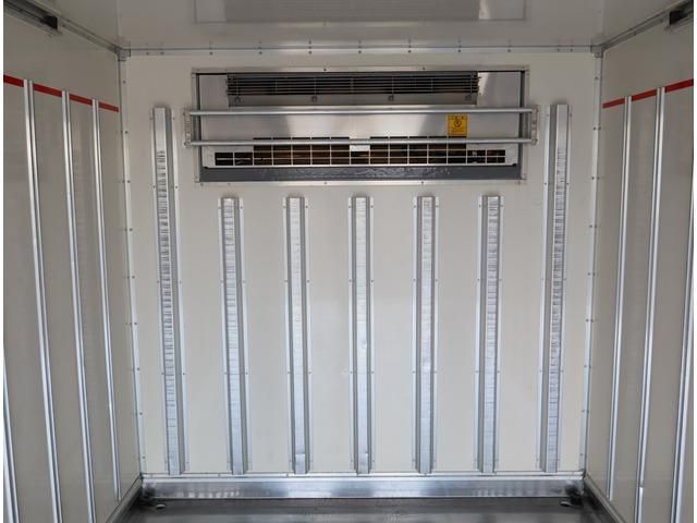 ISUZU ELF 2020 Image 31