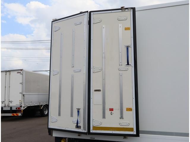 ISUZU ELF 2020 Image 31