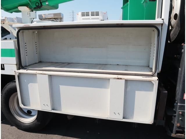 HINO DUTRO 2009 Image 31