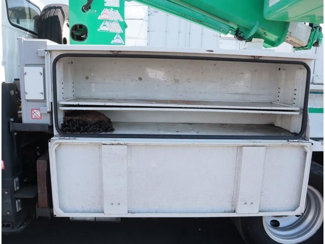 HINO DUTRO 2009 Image 31