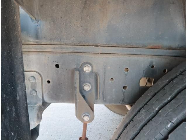 HINO DUTRO 2009 Image 31