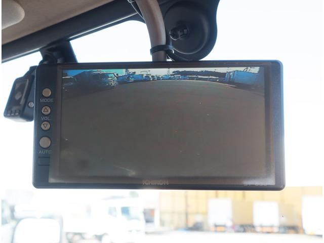 HINO DUTRO 2009 Image 31