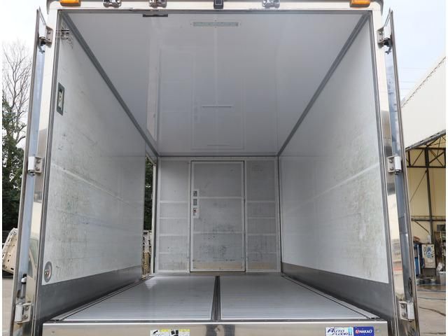 ISUZU ELF 2018 Image 31