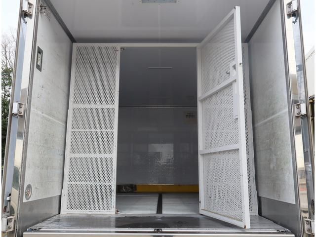 ISUZU ELF 2018 Image 31