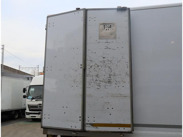 ISUZU ELF 2018 Image 31