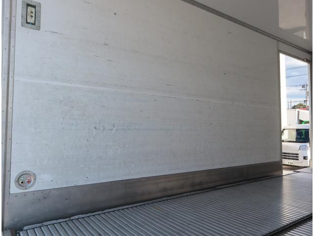 ISUZU ELF 2018 Image 31