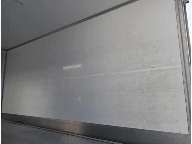 ISUZU ELF 2018 Image 31