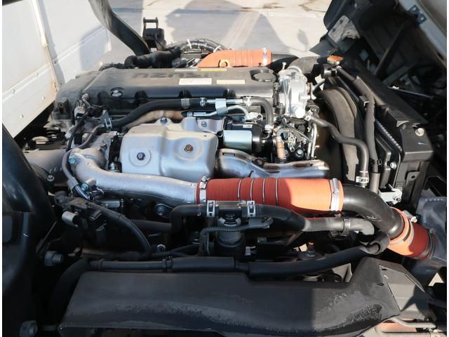 ISUZU ELF 2018 Image 31