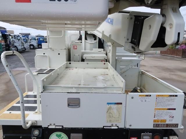 HINO DUTRO 2016 Image 31