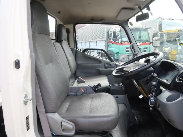 HINO DUTRO 2016 Image 31