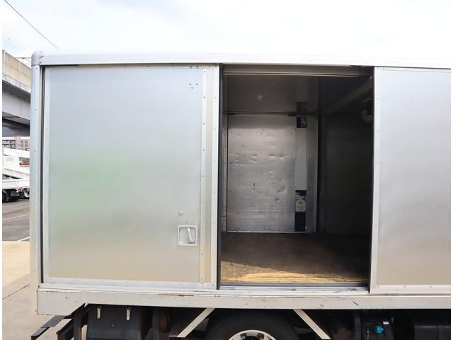 MITSUBISHI CANTER 2019 Image 31