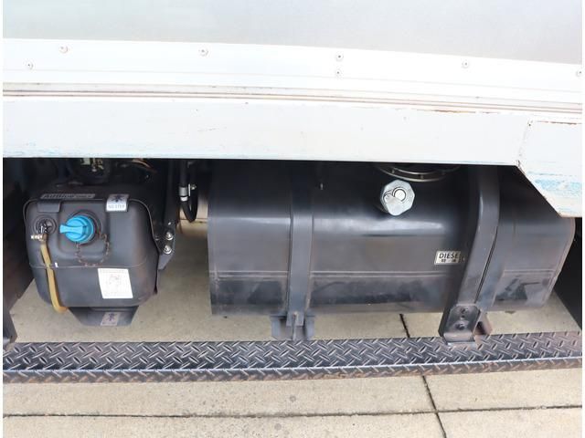 MITSUBISHI CANTER 2019 Image 31