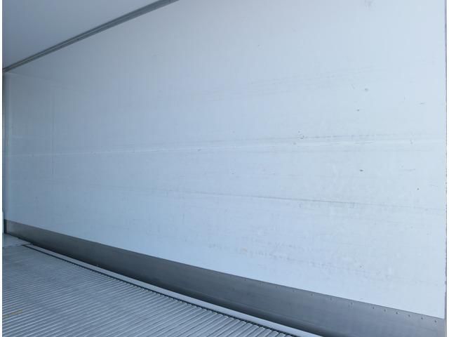 ISUZU ELF 2018 Image 31