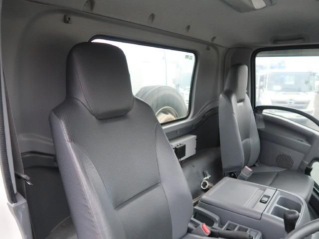 ISUZU FORWARD 2012 Image 31