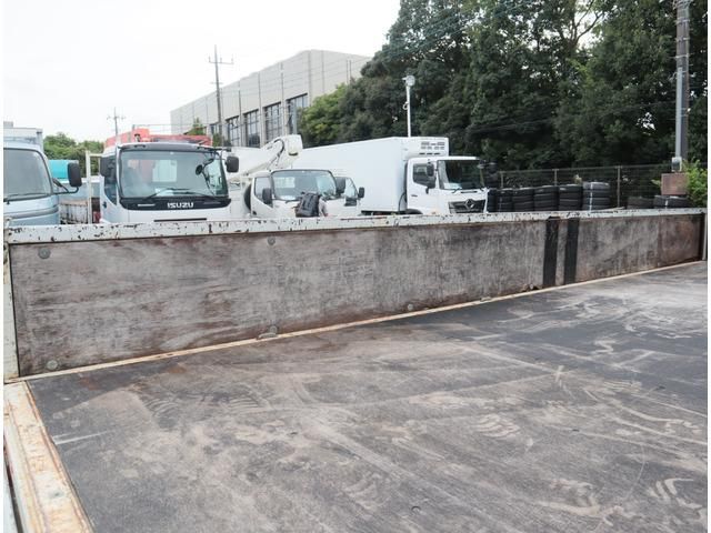 MITSUBISHI CANTER 2017 Image 31