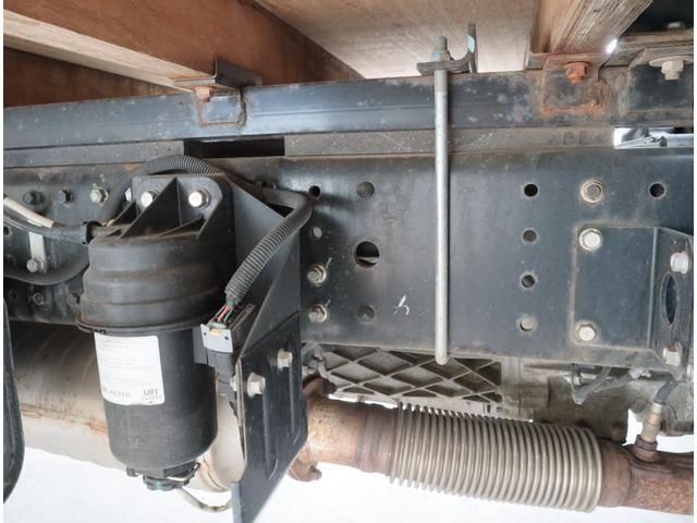 MITSUBISHI CANTER 2017 Image 31